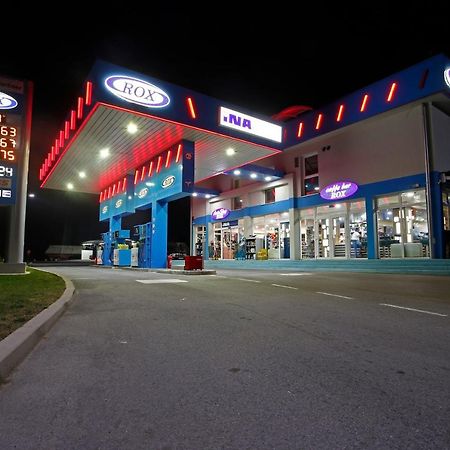 Rox Motel Modrica Exterior photo